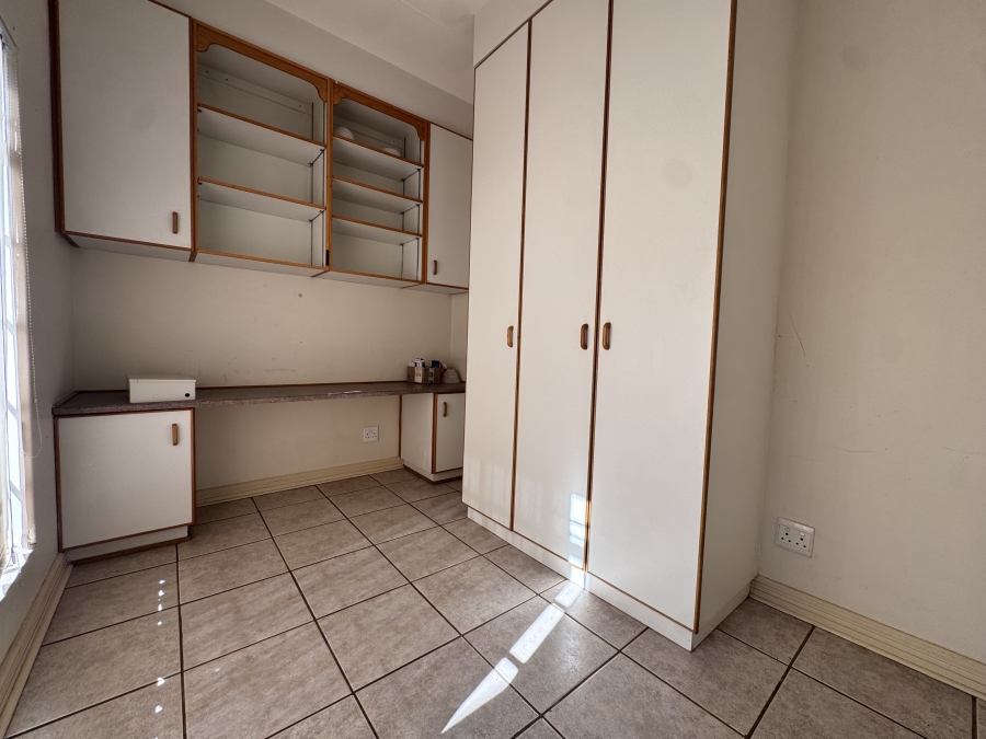 4 Bedroom Property for Sale in Wilkoppies North West